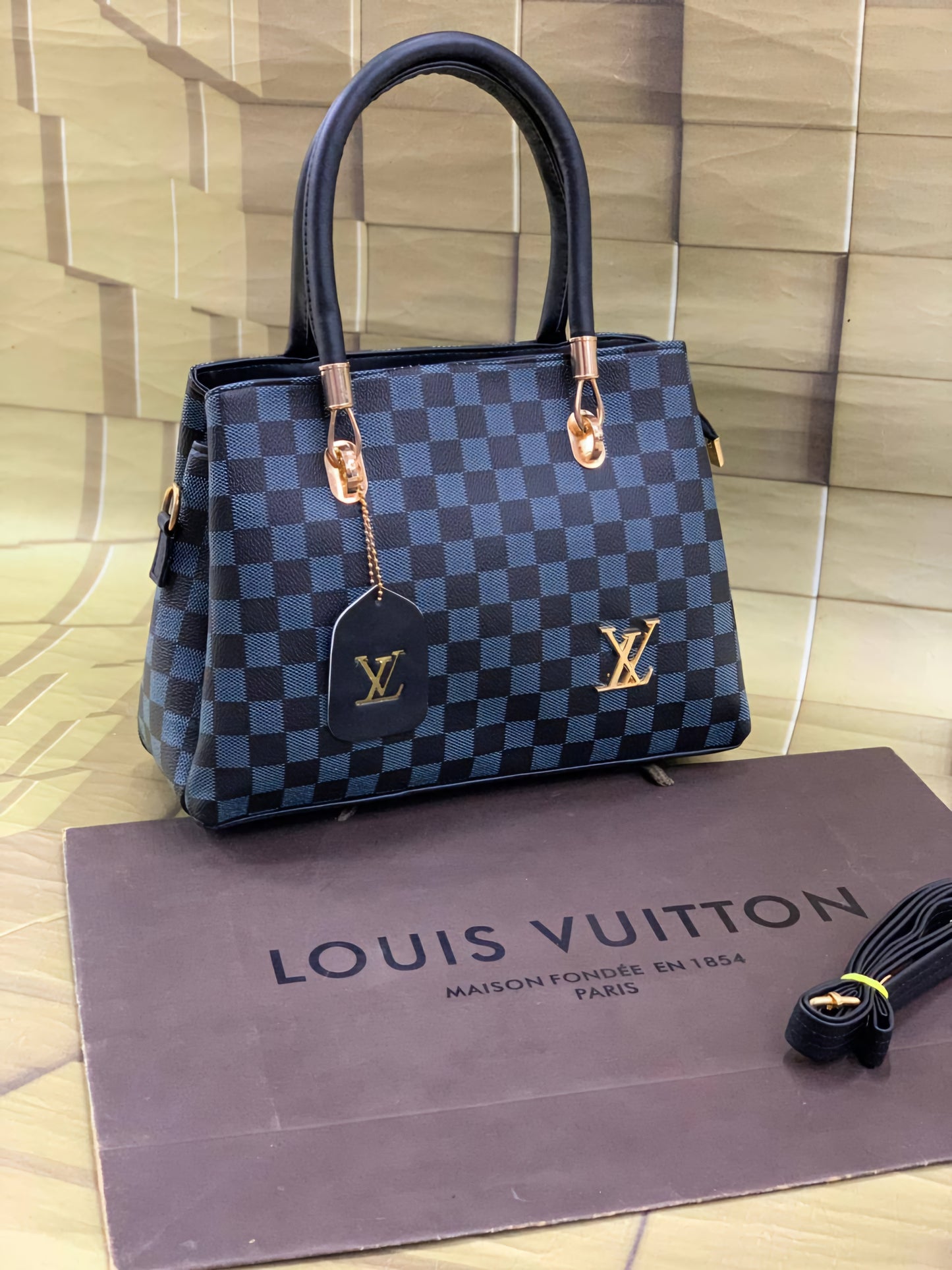 LV Tote | Handbag