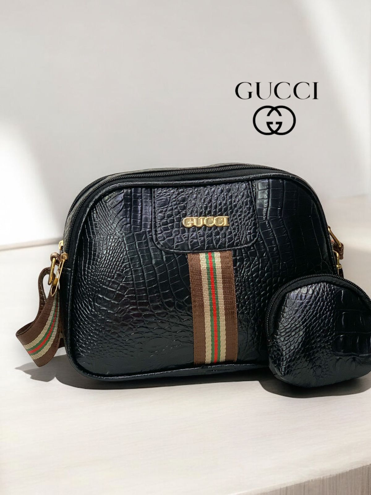 Gucci Crocodile-Embossed | Sling Bag