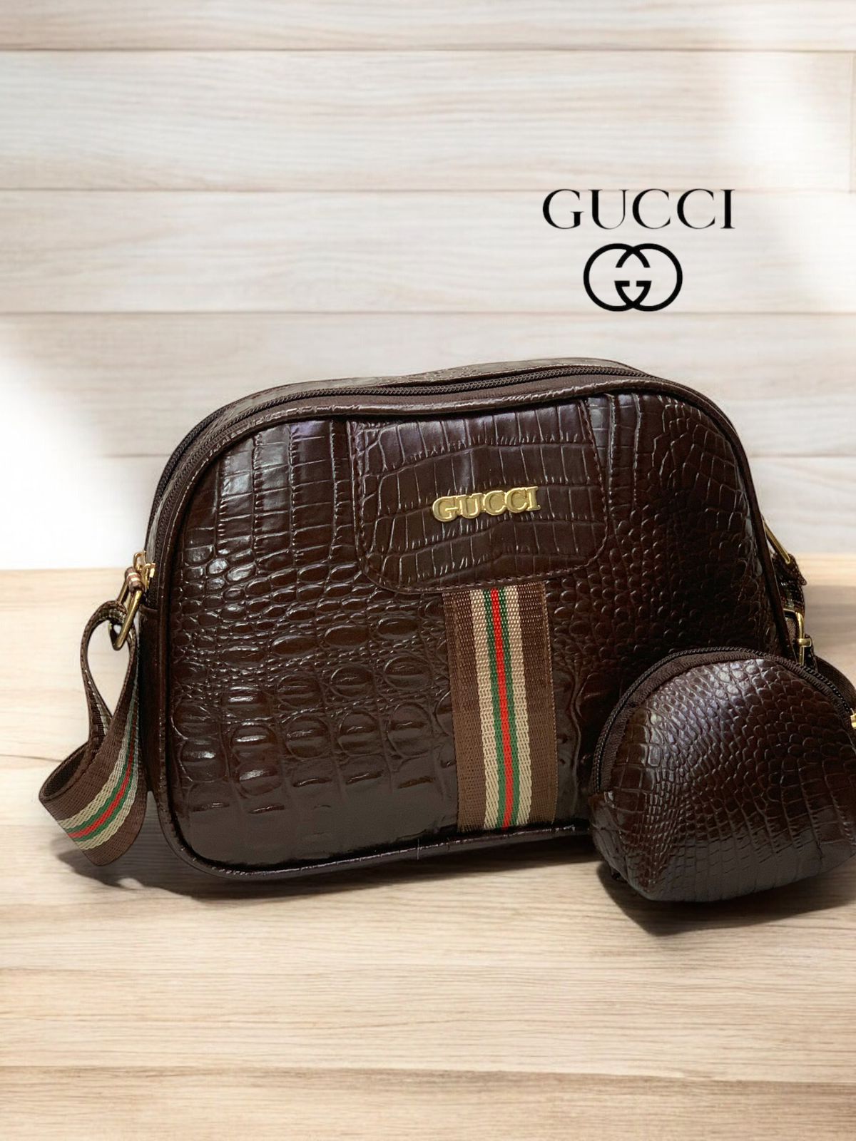 Gucci Crocodile-Embossed | Sling Bag