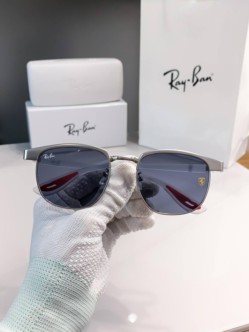 Aviator sunglasses | Ferrari by Ray-Ban